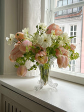 Load image into Gallery viewer, Vase - Alexander Kirkeby X The Darling, large