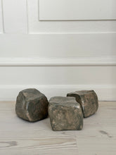 Load image into Gallery viewer, Rose Eken #8
